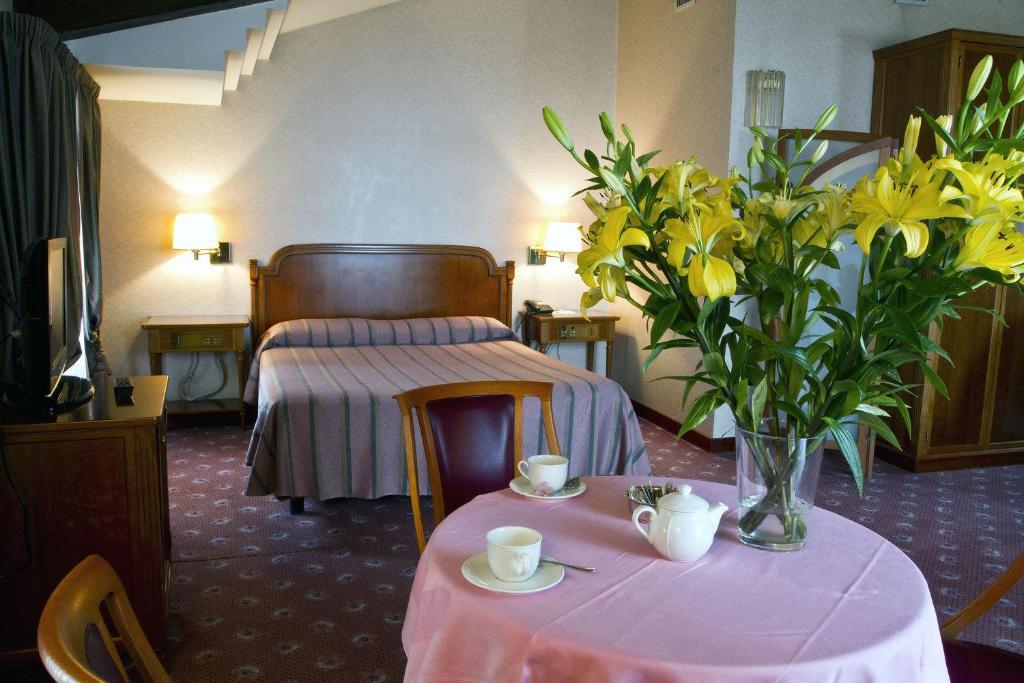 Hotel Claudiani Macerata Room photo